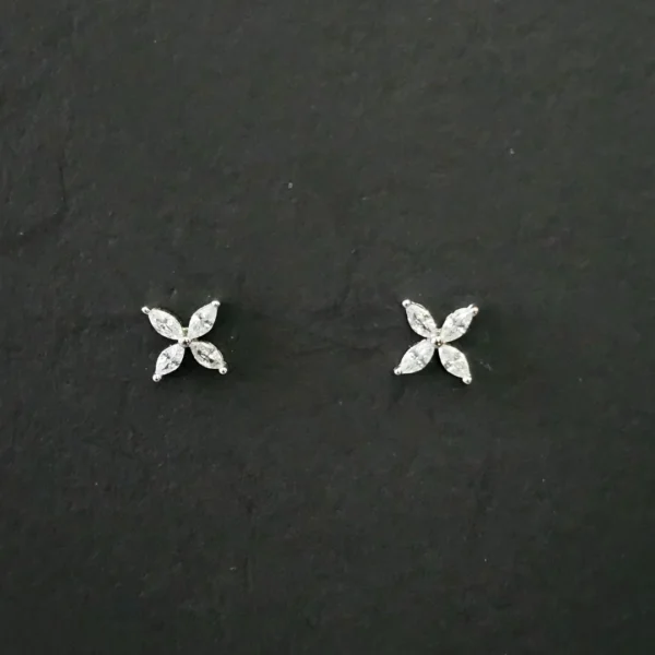 Petal Studs Earings