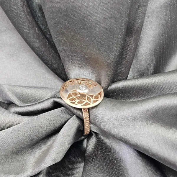 Round Leaf Diamond Ring - Image 3