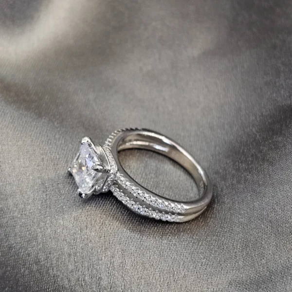 Radiant Cut Diamond Ring - Image 2