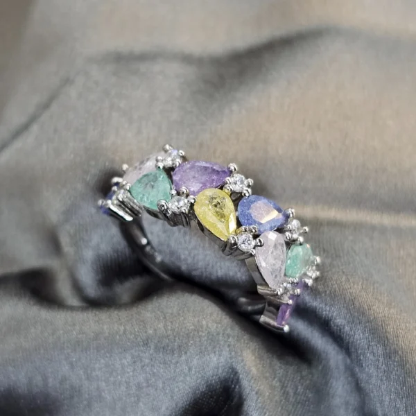 Lunar Radiance Ring