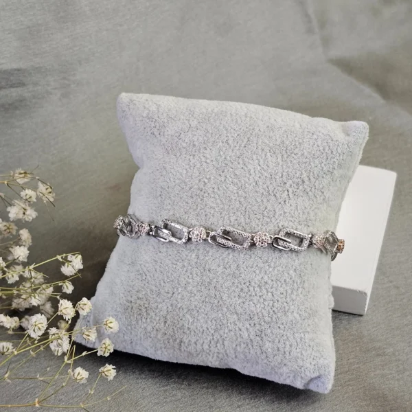 Dazzle Links Bracelet
