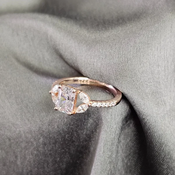 Leaf Embrace Ring