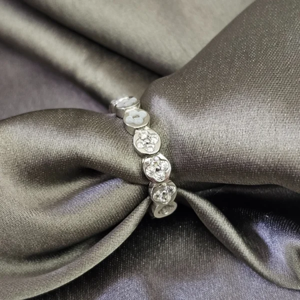 Floral Elegance Band - Image 2