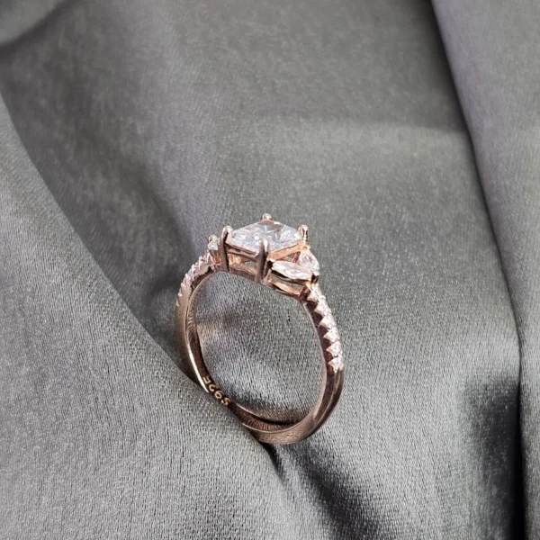 Leaf Embrace Ring - Image 3