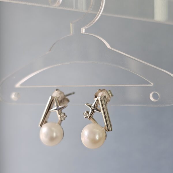 Star Pearl Earrings - Image 2