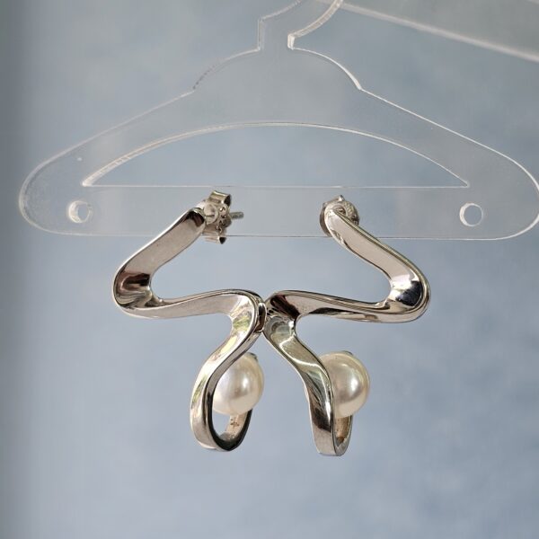 Wave Pearl Earrings - Image 2