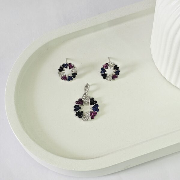 Colorful Hearts Pendant Set