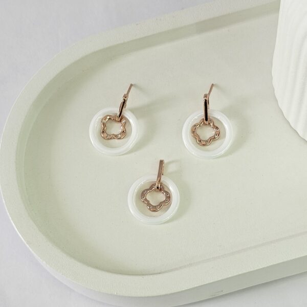 Clover Circle Pendant Set