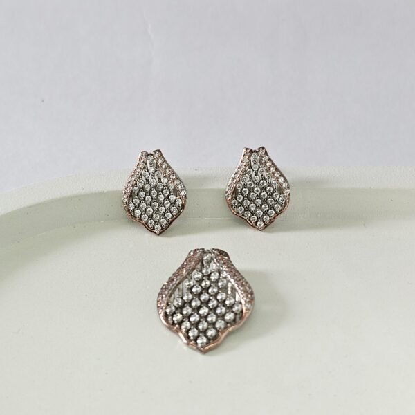 Dew Drops Pendant Set