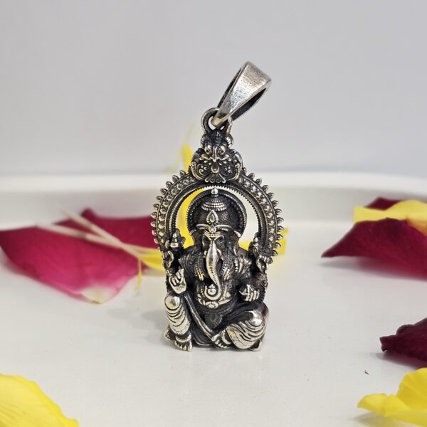 Vighnaharta Ganeshji Pedant