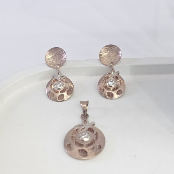Circle Spark Pendant Set - Image 2