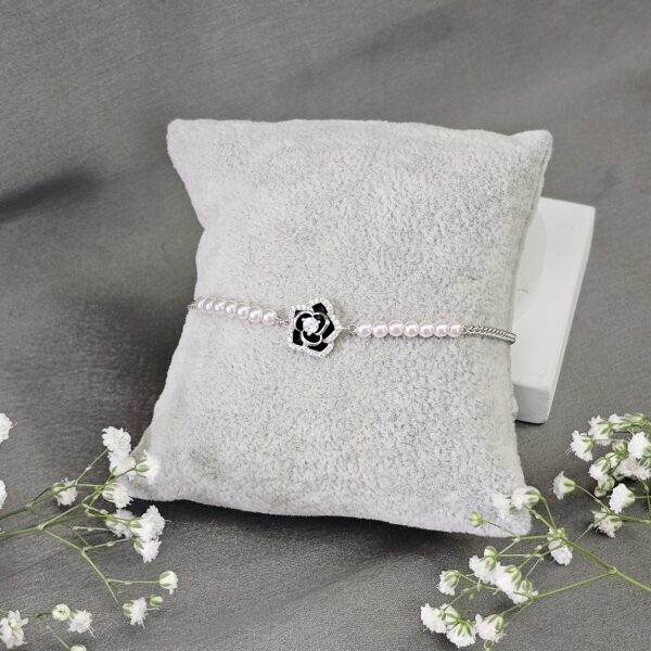 Rose Pearl Bracelet