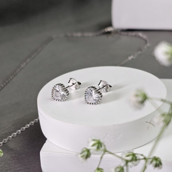 Tulips Heart Necklace Set - Image 3