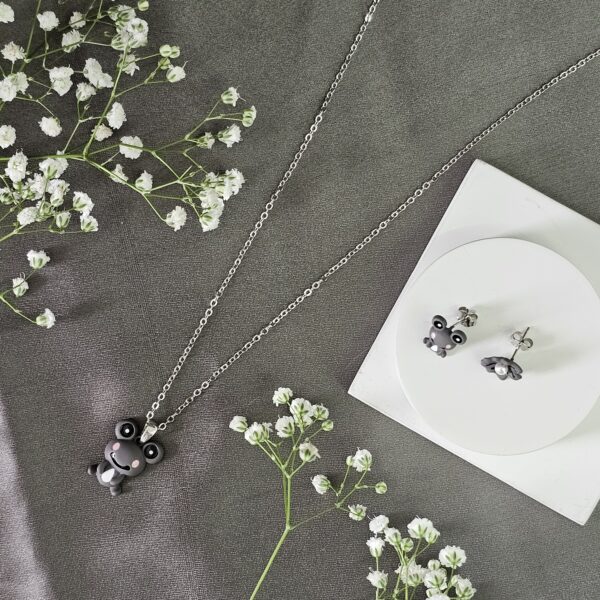 Teddy & Floral Necklace Set