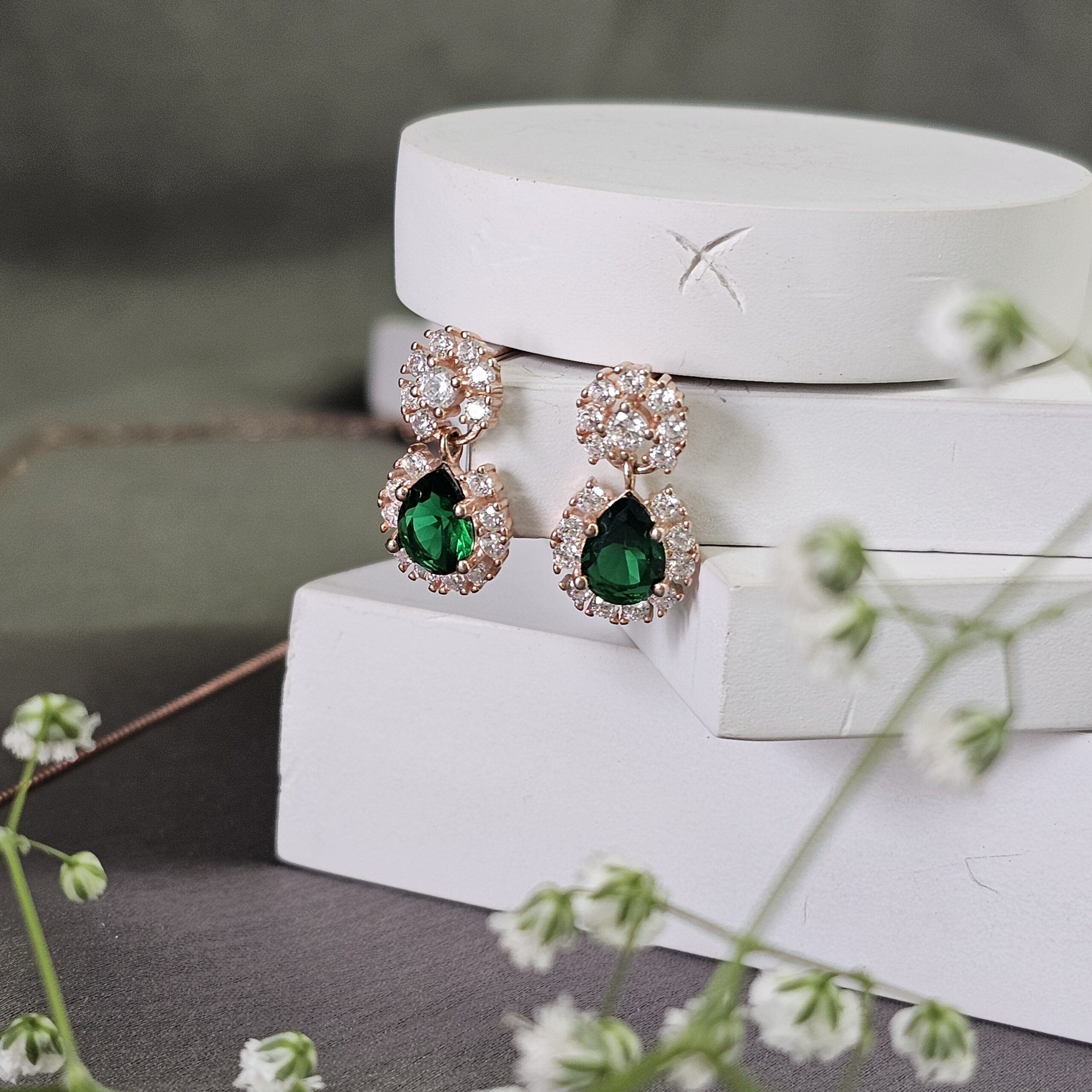 Emerald Drop Necklace Set - Image 3